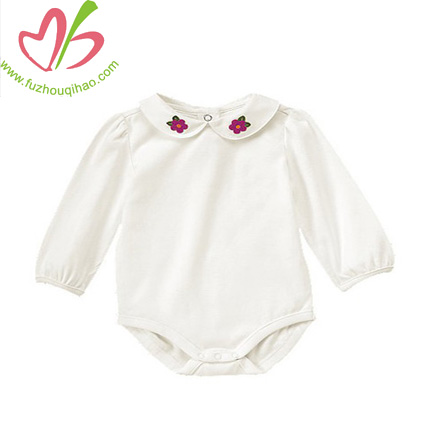 Blank long sleeve baby romper with flower applqiues