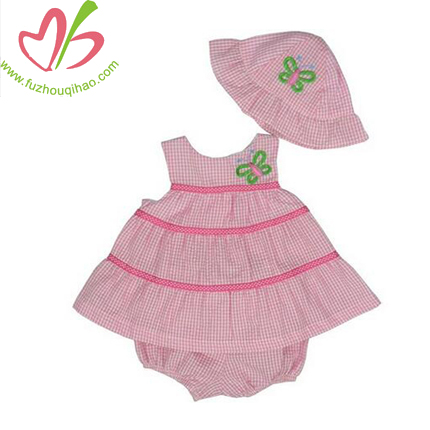 Girl Seersucker Tunic & Shorts Sets with Cap Applique