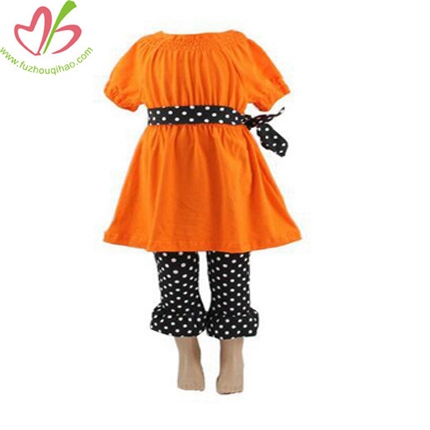 Girl's Orange and Black 2pcs Capris Set